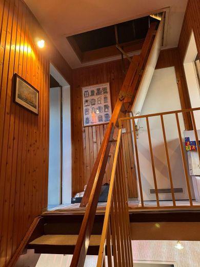 Commission-free terraced house living area 150sqm plot 230sqm Kattenesch – Treppe Spitzboden