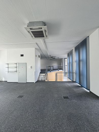 Büroraum Eingang Straße