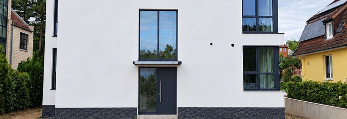 Exclusivo apartamento de obra nueva de 2 habitaciones con terraza y ascensor en ubicación de primera categoría – Gebäudeansicht vorne