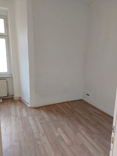 Nachmieter gesucht schöne 3-R-Wohnung im 1.OG  EBK.in MD-Stadtfeld -Ost ca.73m² zu vermieten. – Arbeitszimmer