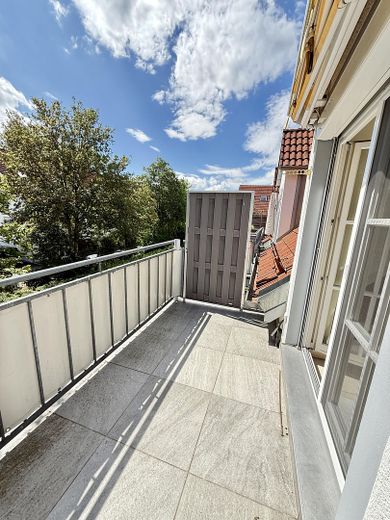 Un chez-soi ensoleillé avec balcon exposé sud - Appartement de 2 pièces à occuper soi-même - Sans commission – Balkon