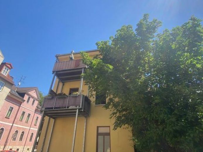 Weimar* Nordvorstadt* helle 3 Zimmer-Whg mit Balkon*Tageslichtbad* neuer Laminatboden *san. Altbau* – Foto 1