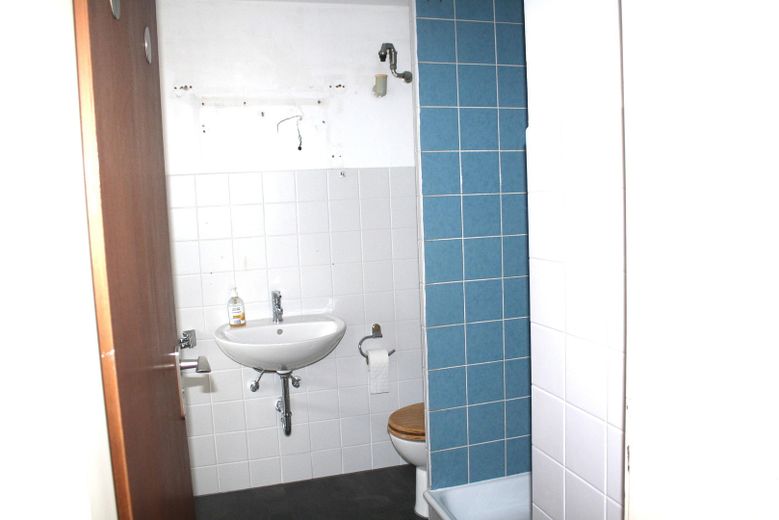 Мансардна квартира в найкращому місці біля міського парку – Bad mit Dusche