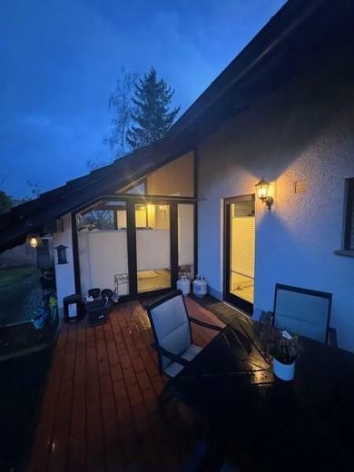 RENDITE - Traumhaus in herrlicher Wohngegend - Airbasenah - WOHLFÜHLHAUS - Alterslose Wohnidee! – 22 Terrasse mit Wintergarten