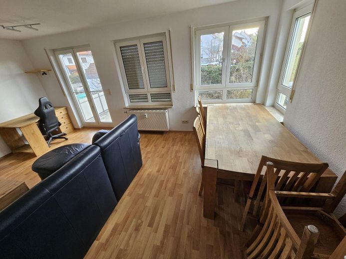 Attraktive 2-Zimmer-Wohnung mit Balkon & TG-Stellplatz in Bildechingen – Wohnzimmer3