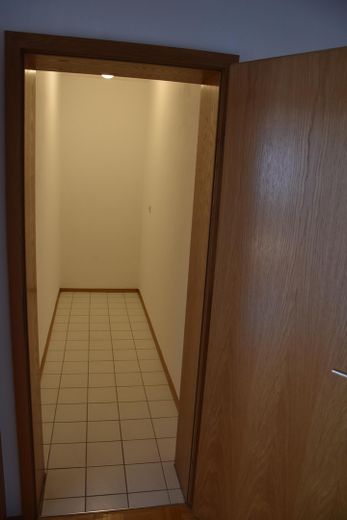 3 1/2 Zimmer Wohnung in zentraler Lage von Simbach am Inn mit neuem Badezimmer – Abstellraum