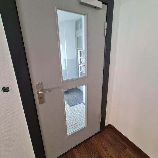 Tür zum Vorraum Büro 1