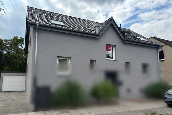 Ощущение собственного дома вместо квартиры | 147 м² | собственный сад с бассейном | большой гараж | без комиссии