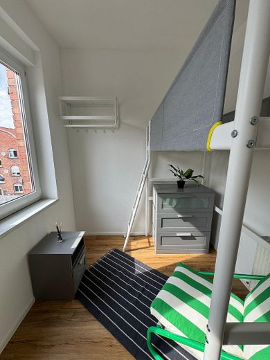 Möbliertes Zimmer 