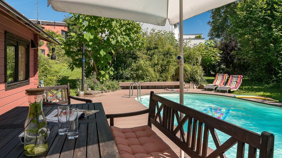 290 m² + 2.464 m² Naturidyll | Pool & Gartensauna | Aartalblick | Mehrgenerationen o. Vermietung – Pool