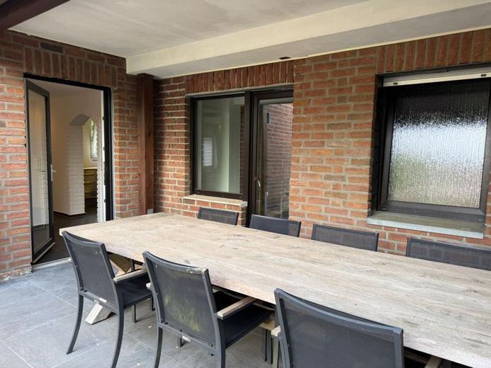 ***4-5-Zimmer Wohnung mit Garten*** – Terrasse