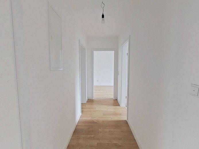 Sanierte 3-Zi.-Whg. mit BALKON in Bielefeld-Brackwede – Flur