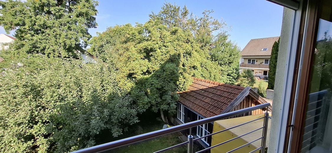 Arrivare. Respirare. Sentirsi a casa. Casa d'architetto in costruzione ecologica in legno – OG Zimmer Nord-West