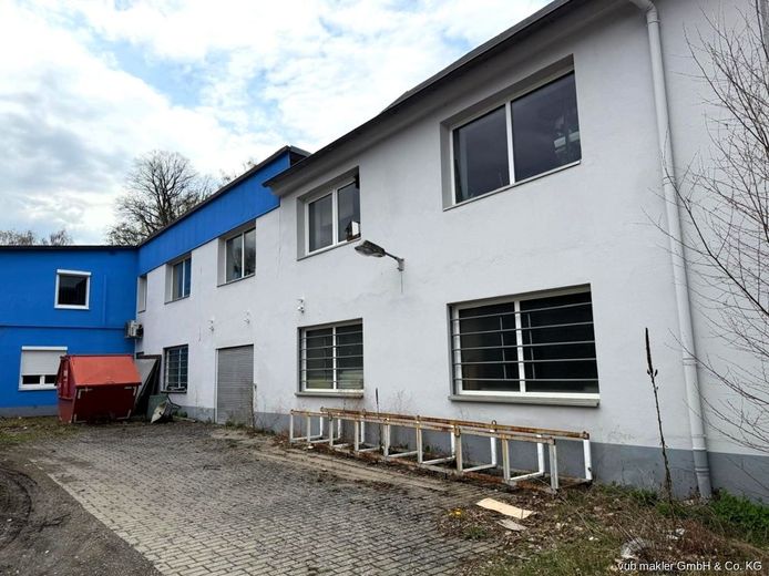 Hallen‑ und Lagerimmobilie ca 530m² auf  ca. 6600m² Grundstück mit Erweiterungspotenzial in Hof – VUB0002378-13