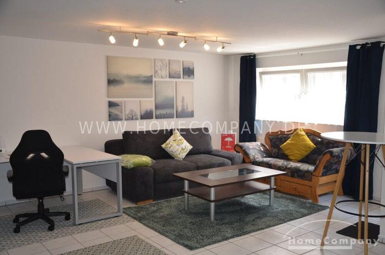 Großes Haus, möbliert, 6 Zimmer, Terrasse /Garten, Balkon, geeignet für bis zu 6 bis 8 Personen. – 901ea8978376452b544c8a69bd2a79a5ea3c73d6.jpg