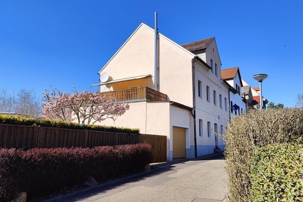 EFH m. Dachterrasse, Garage, Sauna, Nebengebäude, Einliegerwohnung