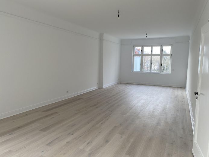 Haus im Haus in klassischer Stadtvilla! Nähe Dahlem! (Weitere Wohnungen vorh.) – Schlafzimmer