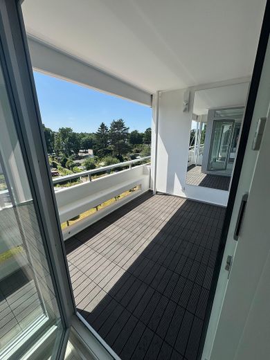 Scharfe Lanke, direkter Wasserblick, Südbalkon im Erstbezug – Foto 2