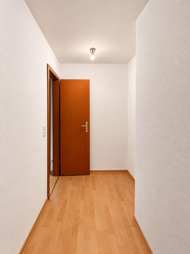 Helle 2-Raum Wohnung in ruhiger Lage mit Terrasse – Raum 2