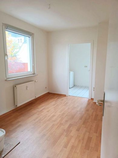 Sehr schöne, helle und gepflegte 2 Zi- Wohnung mit Einbauküche und AA in Freiburg – Foto 3