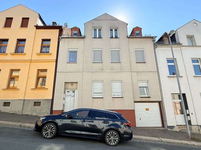 ++ außergewöhnliche Maisonettewohnung mit Terrasse, Garten und Garage ++ – फोटो 1