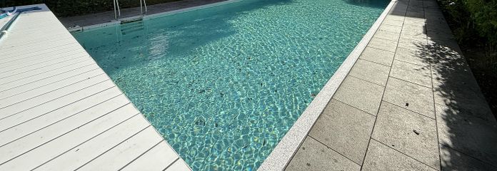 Grunewald 4 odalı daire, ayrıca bahçe, havuz ve garajlı suterre katı – Garten - Pool