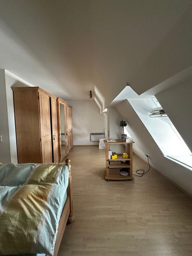 Mały dom jednorodzinny, ogród, taras, garaże, powierzchnie użytkowe odpowiednie także dla drobnej działalności gospodarczej – Foto 17