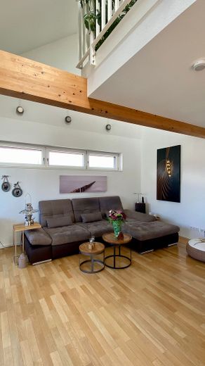 Bestens ausgestattete Maisonette-Wohnung (ca. 185 m², mit Einbauküche) in ruhiger Citylage von Bühl! – Wohnbereich / 2. OG