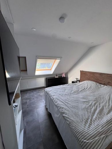 Modernisiertes Reihenendhaus in Toplage Cronenberg – OG Schlafzimmer