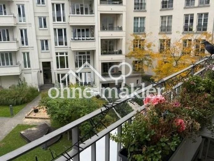 ruhige 4 Zi.-Whg mit Südloggia zum grünen Innenhof in Berlin Mitte – provisionsfrei – Fotoğraf 2