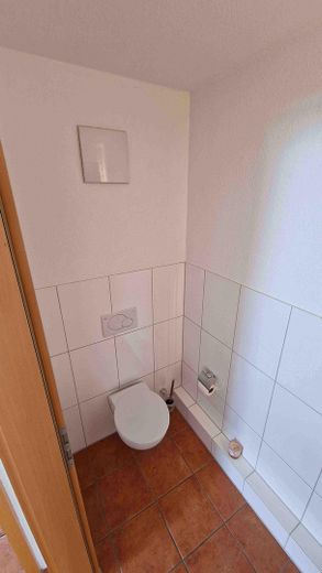 Gäste WC mit Warmwasser