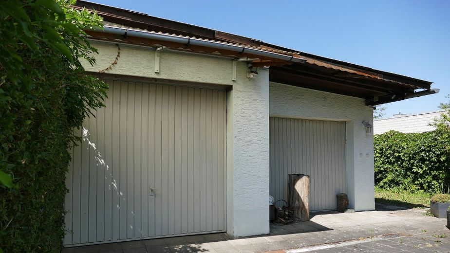 Bad Nauheim şehir merkezinde, çift garajlı müstakil ev – Doppelgarage mit 55m²
