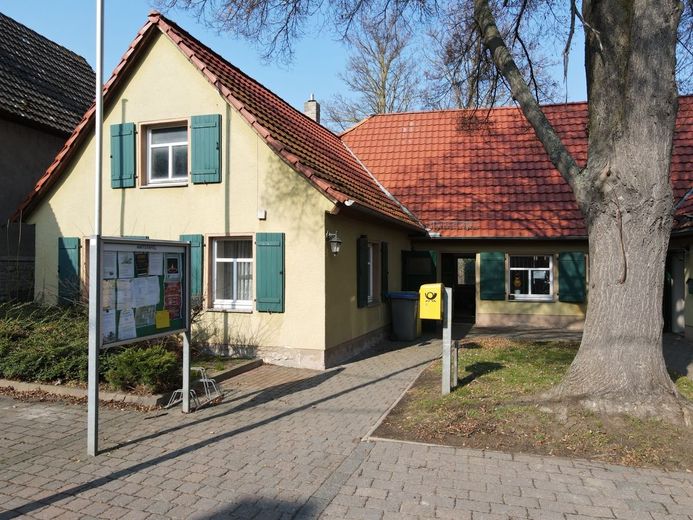 Historisches Dorfhaus-Ensemble mit Hofcharakter - Wohnen &amp; Arbeiten im Salzatal – Front 3