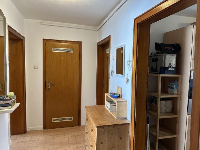 Kassel - Wehlheiden/Mitte: Tolle 3-ZKB-Wohnung mit Süd-Balkon! – Wohnungsflur