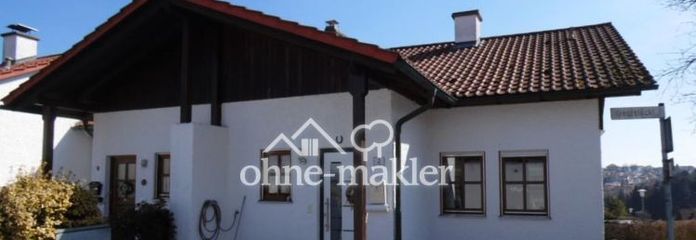 Hochwertig modernisiertes geräumiges Reihenendhaus, teilmöbliert