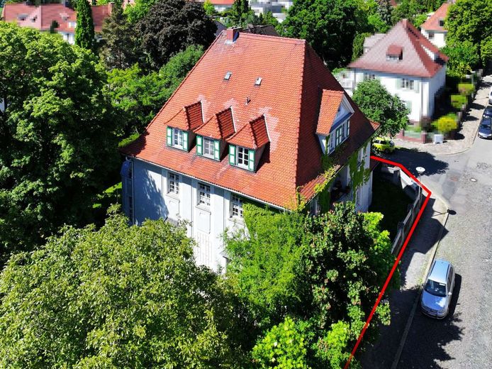 Jetzt zum Sonderpreis: Denkmalgeschützte Villa als Ein-/Mehrfamilienhaus Villenviertel Halberstadt – Nord-Ost Luftbild