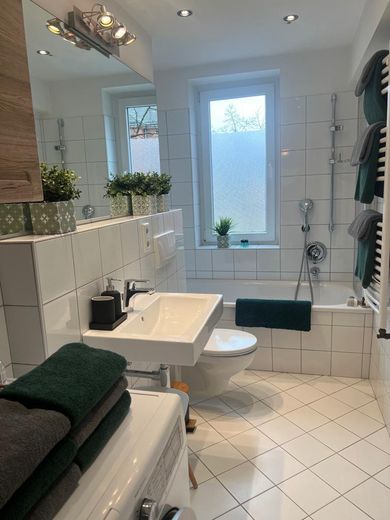 Adatto a appartamento condiviso – appartamento arredato in posizione centrale a Golzheim, parquet, WLAN incluso – Foto 24