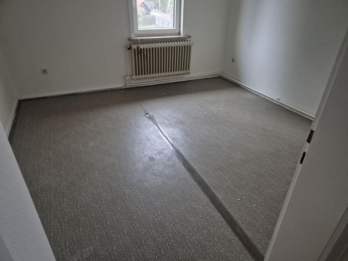 Ruhig gelegene 2-Zimmer-Wohnung in Liebenburg/Dörnten – Zimmer 1