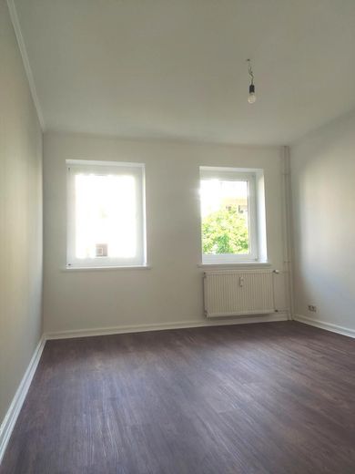 Helle, freundliche  2-Zimmer Wohnung in Hamburg-Uhlenhorst mit Balkon, courtagefrei – Mögliches Schlafzimmer