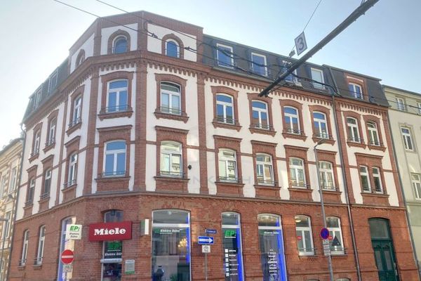 Eckwohn- und Geschäftshaus in Citylage - Teilkaufpreisfinanzierung mit 1,7 % mgl.
