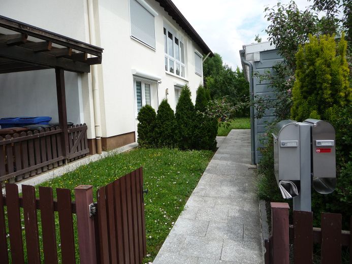 Fine small apartment in Hösbach near Aschaffenburg – Zugang