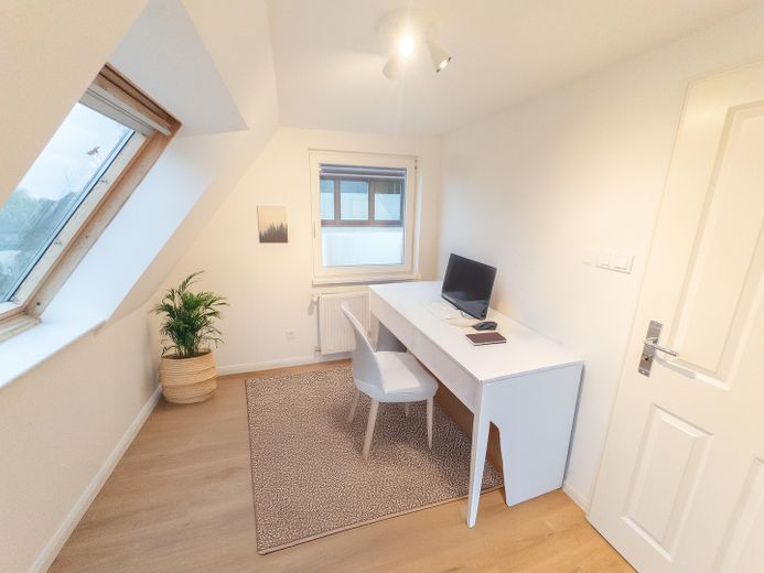 Homeoffice (oder Schlafzimmer)
