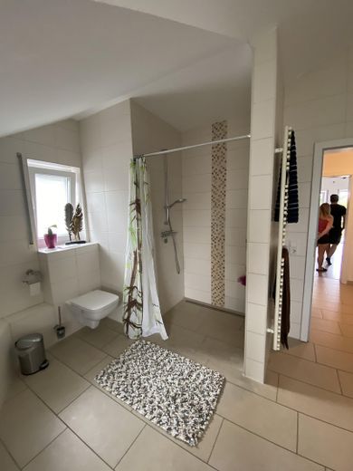 ETW Limburgerhof mit unverbaubarem Ausblick – Dusche 2.OG