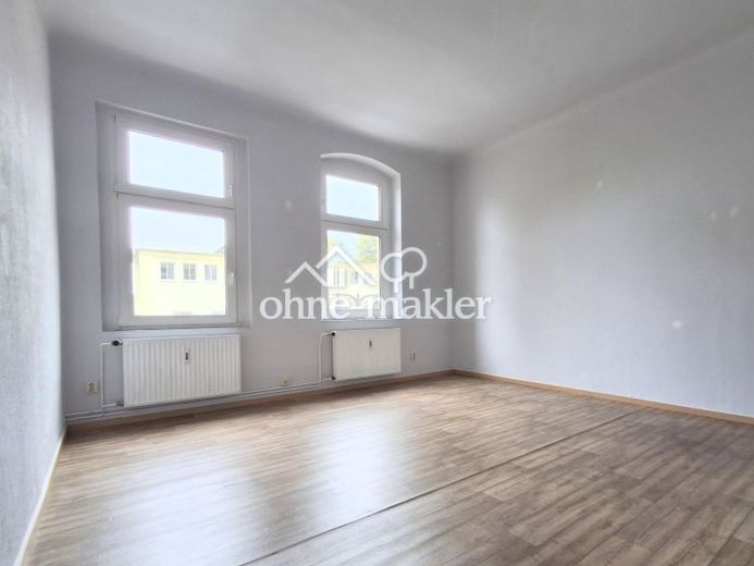 2-Zimmer-Wohnung mit 88 m² im 1. OG – unrenoviert – Foto 1