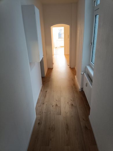 86 m² Altbauwohnung in DO-Hörde -frisch renoviert, Balkon, Dach 2026 erneuert & gedämmt – Flur