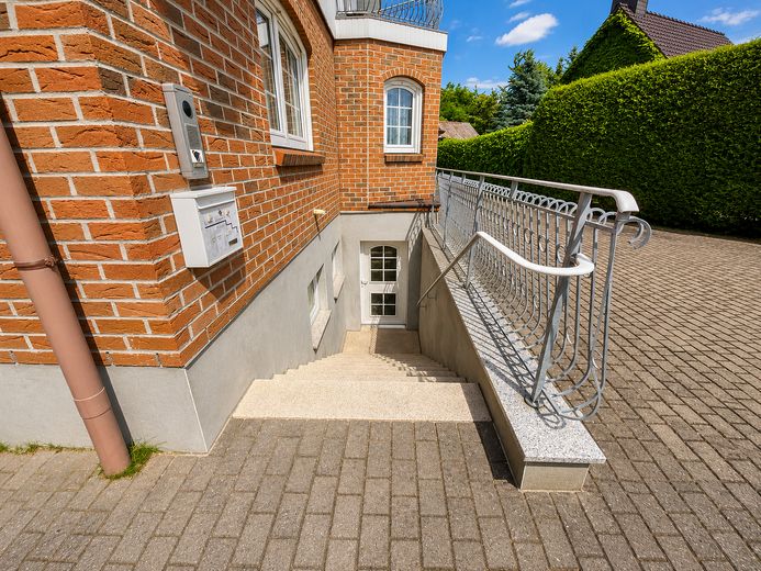 Wunderschönes Einfamilienhaus in ruhiger Wohnlage von Prenzlau – Treppe zum Souterrain