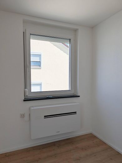 3-Zi.-DG-Wohnung mit Klima - Erstbezug nach Sanierung – Schlafzimmer