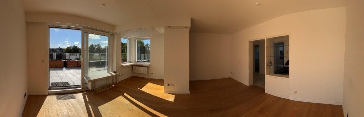 Penthousewoning met groot dakterras en nabij de Förde van particulier – Zimmer 1