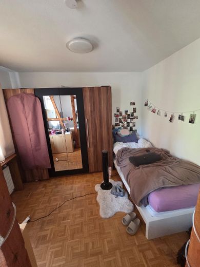 3,5-кімнатна квартира в оренду – Schlafzimmer 2