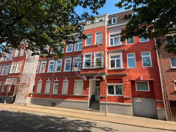 Überraschend anders. Charmante Wohnung mit Garage und viel Gestaltungspotenzial – Foto 1